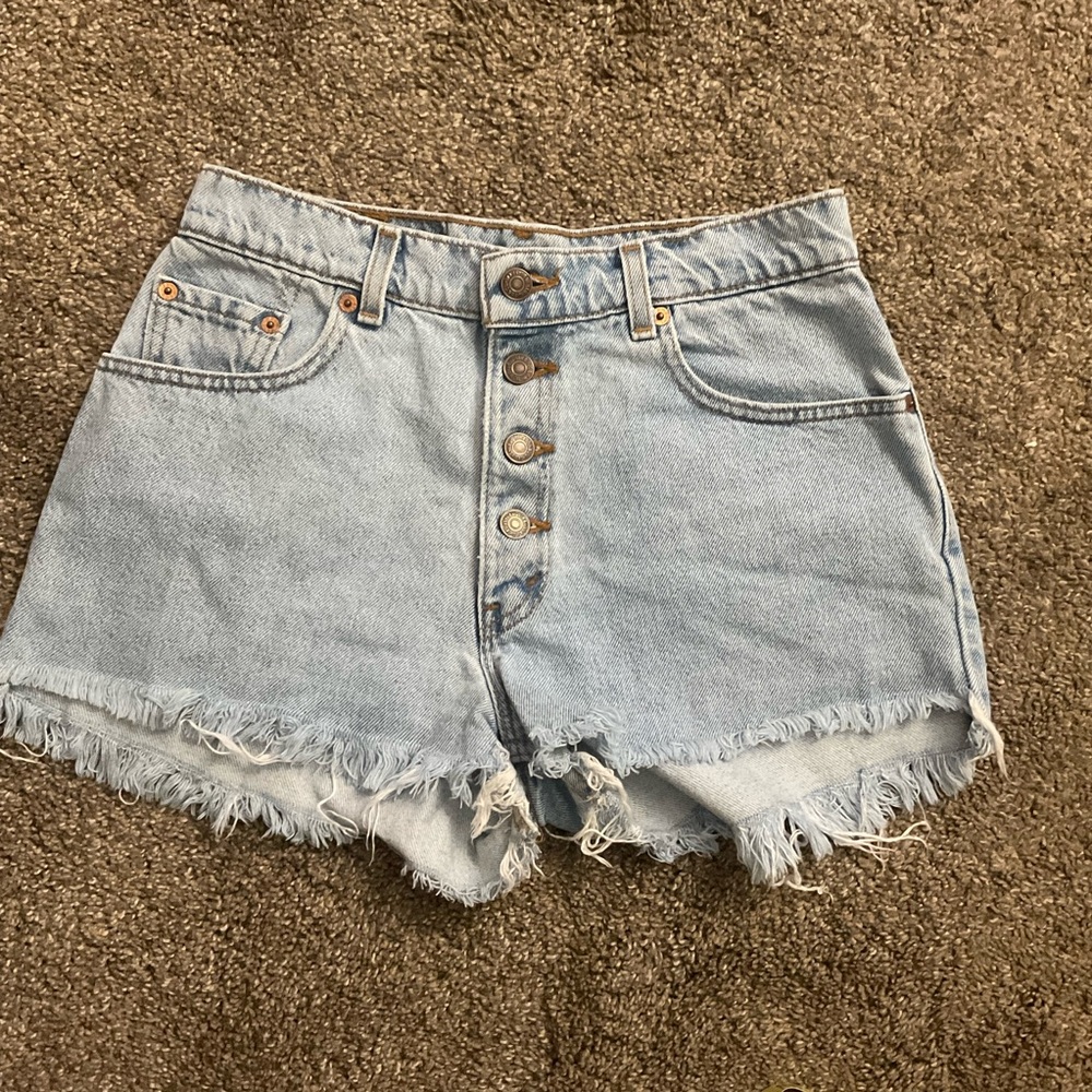 Vintage Levi’s Jean Shorts 9